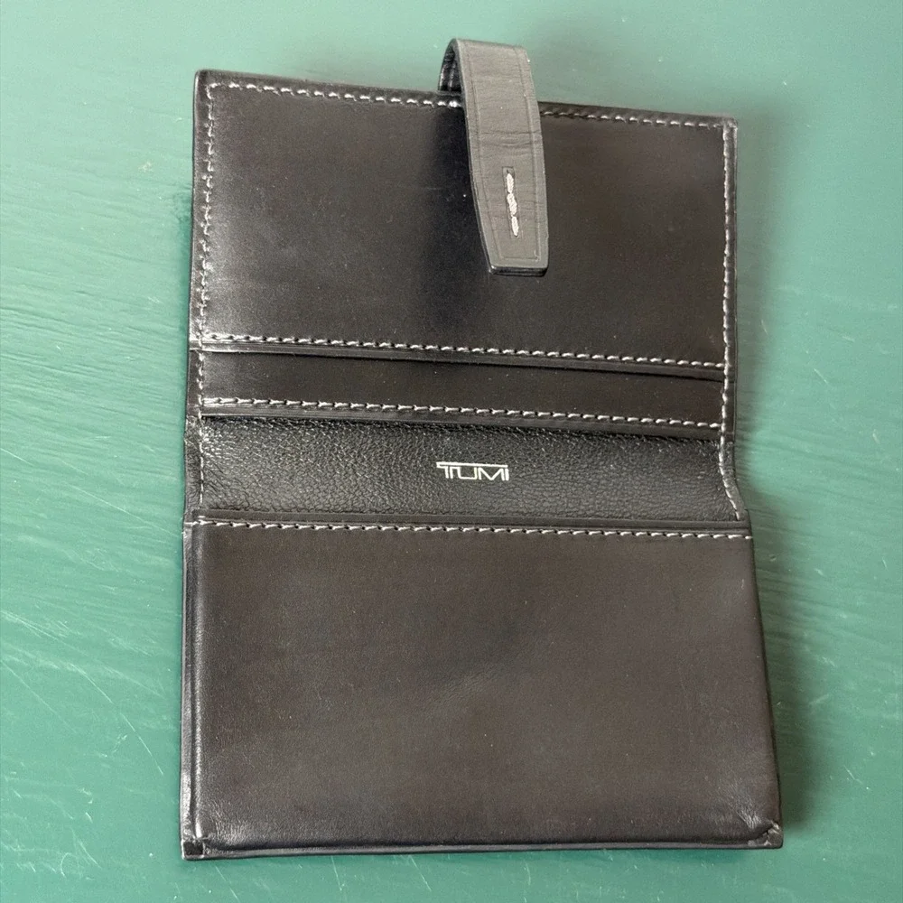 TUMI Genuine Leather Black Card Holder Men's Wallet